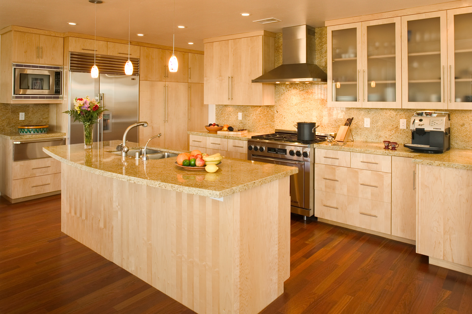 kitchen design with maple cabinet